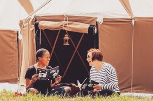 Festival Yurts Hay-On-Wye Hotel Buitenkant foto