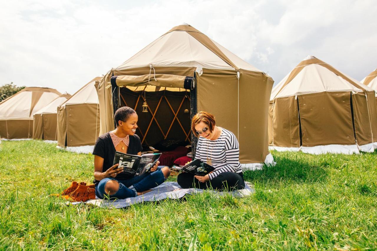 Festival Yurts Hay-On-Wye Hotel Buitenkant foto