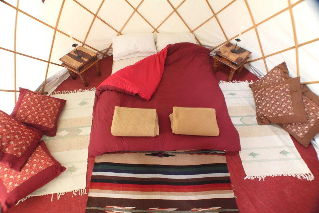 Festival Yurts Hay-On-Wye Hotel Buitenkant foto